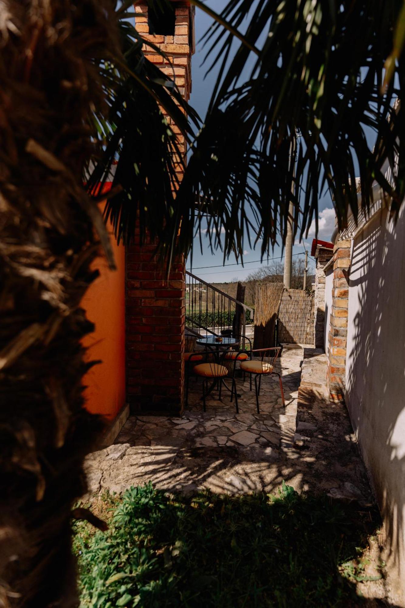 Sweet Room With A Terrace Roč Exterior foto